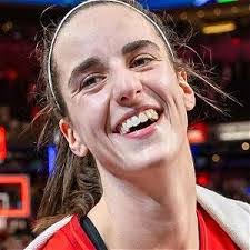 Courtney Kaplan's Instagram, Twitter & Facebook