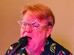 If planning to go to dueling pianos at Whiskey Shot