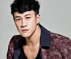 Hà Nhuận Đông thủ vai Ung Chính cùng 'Chân Hoàn 2.0' Hà Hoằng San yêu đương  trong 'Hi phi truyện'?