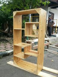 Pembayaran mudah, pengiriman cepat & bisa cicil 0%. 8 Diy Rak Baju Ideas Pallet Diy Clothing Rack Diy Pallet Furniture