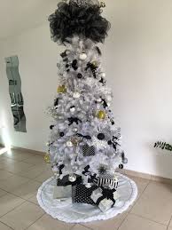 Black And Silver Christmas Tree Decorations White Chritsmas Tree And Black Silver Yellow Decoration By Myself Modern Christmas Tree Yellow Decor Modern Christmas