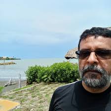 Carlos Eugenio Thompson Pinzón (@chlewey) • Instagram photos and videos