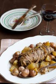 Prima di tutto, lavate le patate novelle senza sbucciarle (se avete scelto le classiche lavatele bene e tagliatele in pezzi non troppo piccoli). Il Marro Detto Anche Cazzmarr O Cazzomarro Sapori Dei Sassi