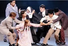 Unsur internal ini adalah unsur yang menyangkut mengenai bagaimana keberlangsungan pementasan pada suatu teater. Seni Teater Pengertian Sejarah Contoh Gambar Ciri Jenis