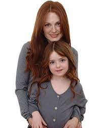 Julianne moores tochter könnte ihre doppelgängerin sein. Uma Ruiva Sem Igual Julianne Moore Tochter Frau