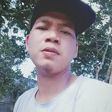 Phiep Thach's Instagram, Twitter & Facebook