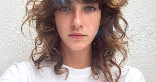 Nadia Bean's Instagram, Twitter & Facebook