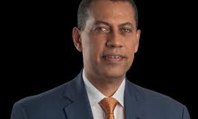 Sale decreto que nombra Guido Gómez Mazara en Indotel