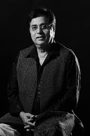How India S Biggest Ghazal Singer Was Broken By Son S Death Jagjit Chitra Singh On singh's eighth death anniversary on thursday, director mahesh bhatt penned an emotional post for him, saying late jagjit singh made his wounds sing. how india s biggest ghazal singer was