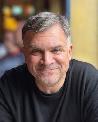 Van Huff's Instagram, Twitter & Facebook