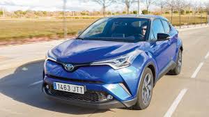De kenmerkende crossover is bijzonder populair in ons land en. Comparativa Toyota C Hr Hybrid Vs Kia Niro Hev