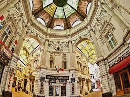 Hanul câmpineanu) once stood in the place nowadays occupied by the passage. La Belle Epoque Pasajul Macca Villacrosse Politeiaworld