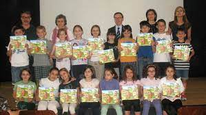 .don milani prevede anche percorsi di educazione permanente rivolti agli adulti e agli stranieri: L Arte Di Mettere Da Parte I Ragazzi Della Don Milani Scrivono Un Libro Sul Risparmio