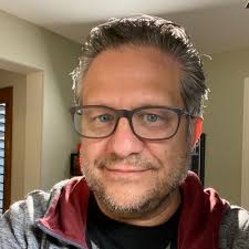 How to Become a Help Desk Specialist in 2021