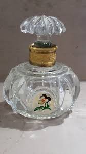 Flacon A Parfum Manufacture Bercy Ou Baccarat Epoque Charles X Avec Inclusion D Une Pensee En Cirstallo Cerame Circa 1820 Baccarat Flacons Charles X