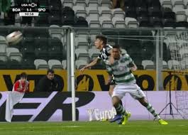 Utiliza como equipamento, camisola branca, calção preto ou branco e meias brancas ou pretas. O Penalti A Favor Do Sporting Nos Descontos Que Deixou Os Jogadores Do Boavista Incredulos Videos Jornal Record
