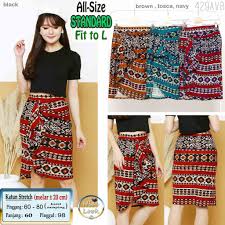 Rok midi merupakan model rok wanita yang memiliki panjang sampai pertengahan betis atau berada diantara lutut dan pergelangan kaki. 429avb Rok Batik Modern Sepan Pendek Etnik Standard Size Tenun Stretch Nice Look Shopee Indonesia