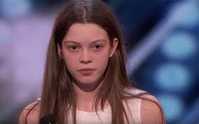 Cabe señalar que al igual que los otros jurados, esta es la primera vez de rosenthal en. Impacto Por Caida De Acrobata De America S Got Talent En Pleno Show