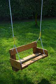 Diy schaukel aus europaletten 25 marchenhafte ideen fur sie europaletten garten paletten garten mobel aus paletten. Gartenschaukel Aus Paletten Bauen So Wird S Gemacht