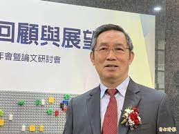 公司的最大股东。 取締役 とり しまり やく 是你们公司的业务执行机关董事会成员 说白了就是股东，合伙人，但他们也参加日常工作，不仅仅是投资。 但是日本人向别人介绍自己公司. ç'žåŠ©ç‡Ÿé€ è©•åƒ¹ ä¸–ç•Œå…ˆé€²è'£äº‹é•·æ–¹ç•¥ 8å‹åƒç·Šå¯å»¶çºŒåˆ°æ˜Žå¹´ç¬¬3å­£ Newtwtalk