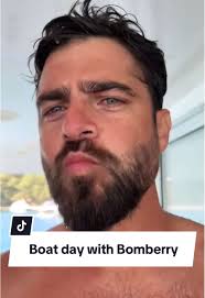 ❤️ #bomberry #australia #food #snack #raspberries #chocolate #icecream  #treat #happiness #love #valentinesday #dessert