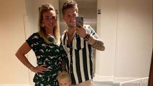 In talkies magazine praat ze over haar vorige relaties en haar gevoelens voor de vader van haar zoon. Andre Hazes En Zijn Monique Krijgen Geen Genoeg Van Elkaar Rtl Boulevard