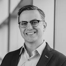 Volunteer 40 Under 40