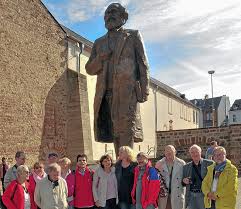 Allow ~1.5h to learn a lot about marx, his philosophy and legacy. Gemeinsamer Besuch Im Karl Marx Haus In Trier Waterbolles