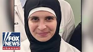 Elsa Dixon's Instagram, Twitter & Facebook