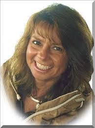 Lori Edinger's Instagram, Twitter & Facebook