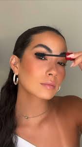 Nadia Gregory (gregorynm)