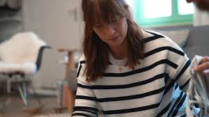 Lesen lieben lernen, das geht nur, wenn es eltern, tanten. Cupra X Creators Ricarda Schernus Max Bechmann
