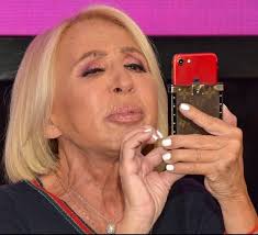 Yo viendo quien no me sigue para dejarlo de seguir también porque yo no soy  fan de nadie: