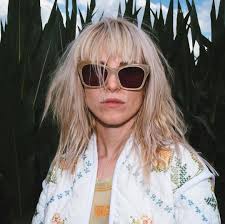 Sólo han pasado ocho meses desde que hayley williams publicara su primer disco en solitario, petals for armor, y hoy, que ha publicado el segundo. Hayley Williams Instagram Hayley Williams Instagram Live Stream 8 May 2020