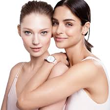 Leggi le recensioni vere e scopri il miglior prezzo. Garnier Skin Renew Bb Cream Miracle Skin Perfector Combination To Oily Skin Light Medium Mattifying 60 Ml Amazon Ca Beauty