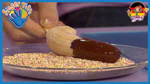 In this instance a finger tourniquet or gravity can be used to great effect. Gefrorene Schokoladen Banane Finger Tips Youtube