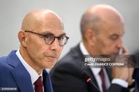 36 fotos e imágenes de alta resolución de Omar Al Turk