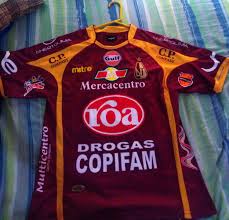 Последние твиты от club deportes tolima s.a⭐️⭐️ (@cdtolima). Deportes Tolima Home Football Shirt 2011 Sponsored By Roa