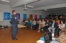 Na feira dos projetos educativos do seixal, a nossa escola expôs um pouco daquilo que por aqui se faz e o resultado foi esta parede cheia de cor. Loures Municipio Conselhos De Leitura Na Escola Jose Afonso
