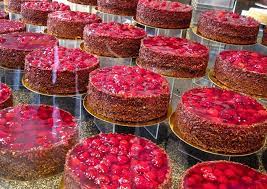 amazing cakes at rischart bakery munich copyright andrea timonere mercede food amazing cakes food blog
