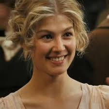 𝓟𝓻𝓲𝓭𝓮 & 𝓟𝓻𝓮𝓳𝓾𝓭𝓲𝓬𝓮 | Rosamund Pike @mspike as Miss Jane Bennet  😍👒🎀 in Pride & Prejudice (2005) film 🎞️ “Yes. A thousand times, yes!”  -Jane Bennet 😍🤭😁 What's... | Instagram