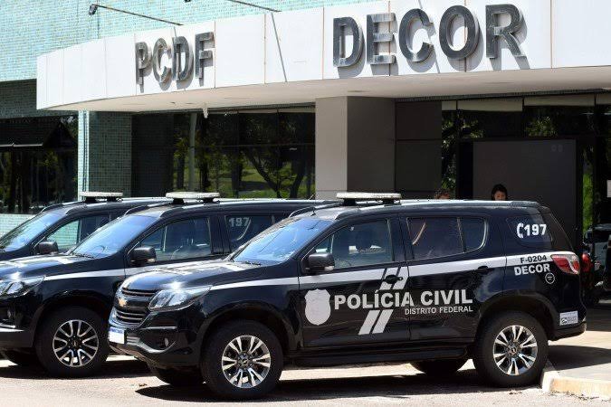 Operação investiga lavagem de dinheiro e crimes contra a administração