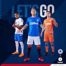 Auch fans der bundesliga in deutschland kommen in unserem trikot shop nicht zu kurz. Hummel Glasgow Rangers 18 19 Trikots Enthullt Nur Fussball