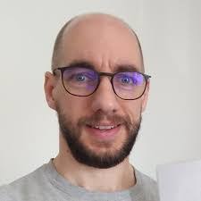 Douglas Benge's Instagram, Twitter & Facebook