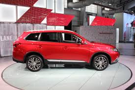 The interior is roomy for driver and passengers. 2015 Mitsubishi Outlander Review Ratings Specs Prices And Photos The Car Connection