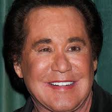 Wayne newton facelift before and after. Wayne Newton Pop Singer Ø§Ù„Ø¹Ù…Ø± ØªØ§Ø±ÙŠØ® Ø§Ù„Ù…ÙŠÙ„Ø§Ø¯ Ø§Ù„Ø³ÙŠØ±Ø© Ø§Ù„Ø°Ø§ØªÙŠØ© Ø§Ù„Ø­Ù‚Ø§Ø¦Ù‚ Ø§Ù„Ø£Ø³Ø±Ø© ØµØ§ÙÙŠ Ø§Ù„Ø«Ø±ÙˆØ© Ø§Ù„Ø·ÙˆÙ„ ÙˆØ§Ù„Ù…Ø²ÙŠØ¯ Allfamous Org