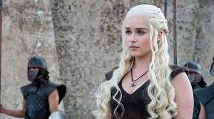 This is emilia clarke nua em game of thrones s03e08 by felipe on vimeo, the home for high quality videos and the people who love them. Emilia Clarke S Game Of Thrones Family Loves Her India Posts On Social Media People News Zee News