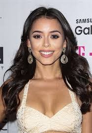 Michelle Hayden's Instagram, Twitter & Facebook