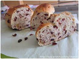 很有料的 蔓越莓核桃辮子 food bread