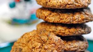 كوكيز الشوفان بالزبيب والأوريو recipe food recipes desserts